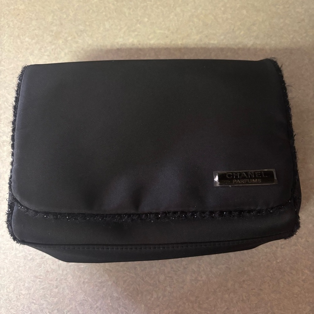NEW Chanel Parfums Black Toiletry Makeup Travel Vacation Luxury Minimalist Bag